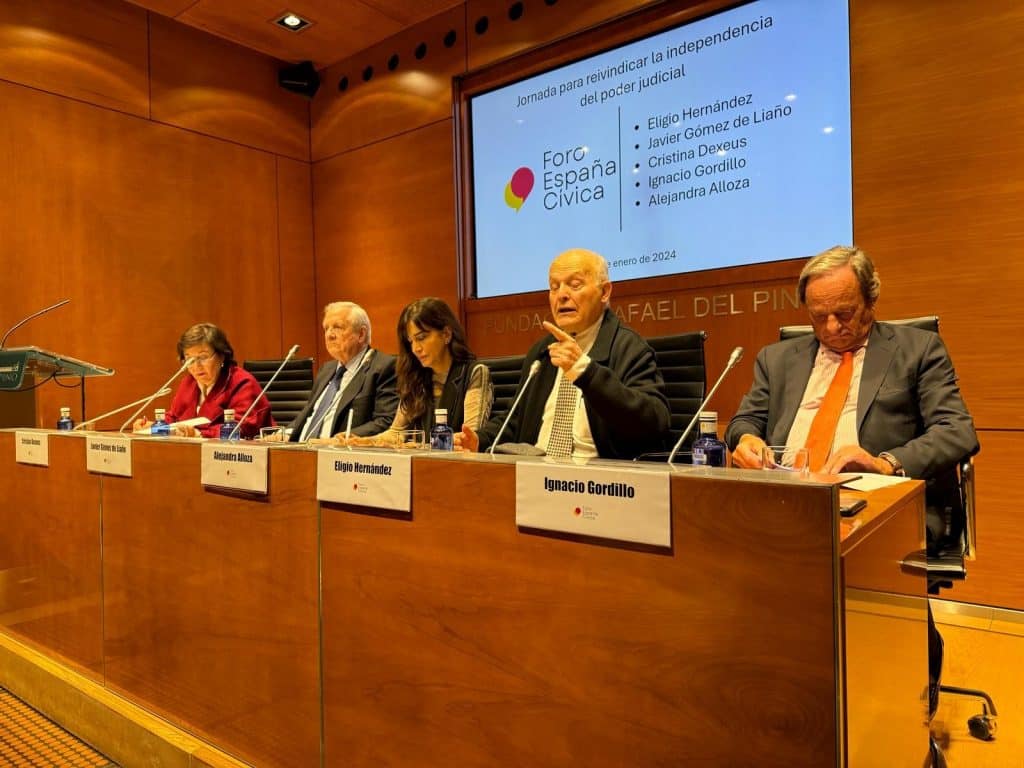 Foro España Cívica en defensa de la independencia judicial