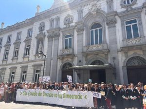 La última defensa contra el Sanchismo