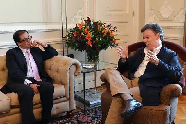 Colombia, Santos y Petro