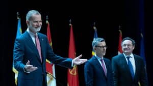 El Rey Felipe: ¿desnudo o prudente?