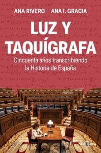 luz y taquígrafa