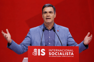 Sánchez hundirá también a la Internacional Socialista