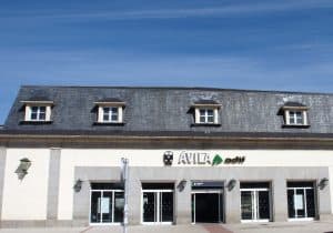 El hijo de Zeus y la hija de Ávila