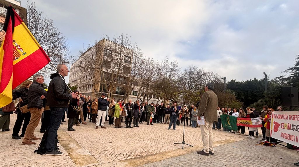 La Resistencia de la Sociedad Civil se manifiesta en Cádiz